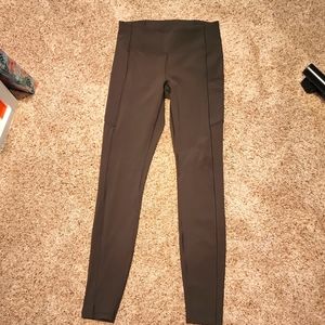 Like New! Lululemon Speed Up tight in size 6